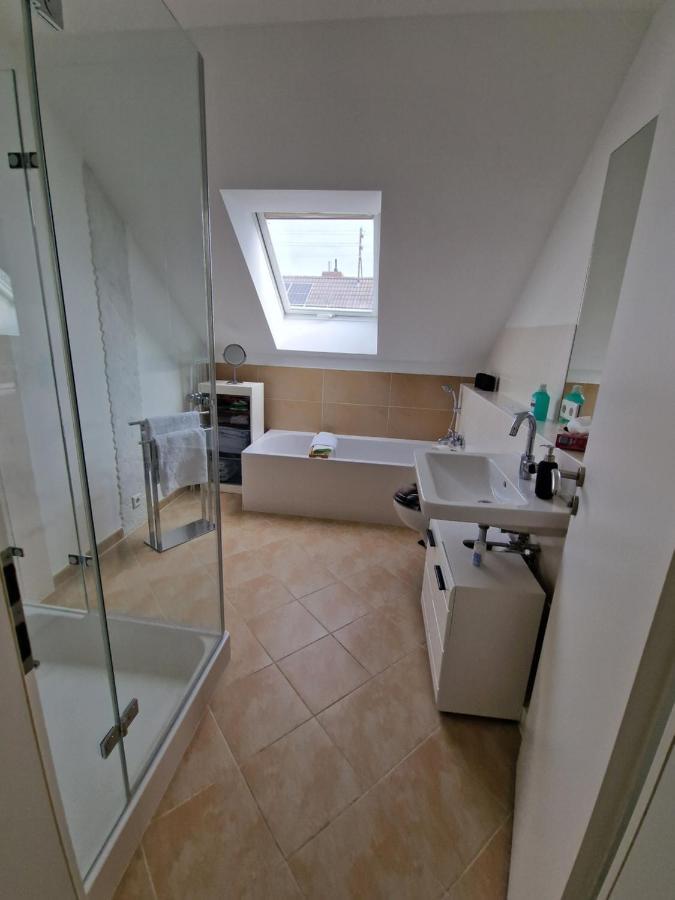 Ferienwohnung Rosenbluete Neustadt an der Weinstrasse Bagian luar foto